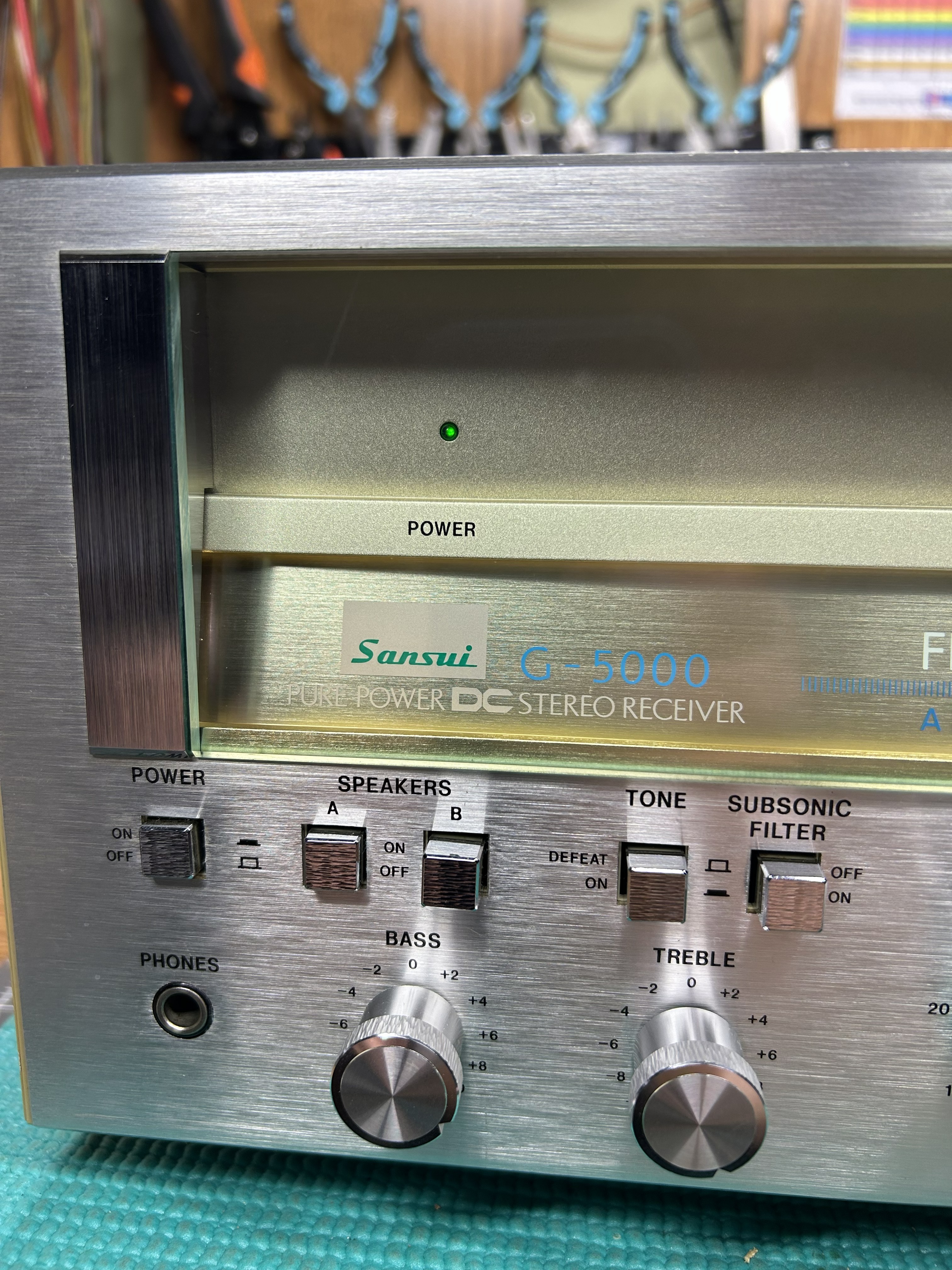 Left front detail of restored Sansui G-5000